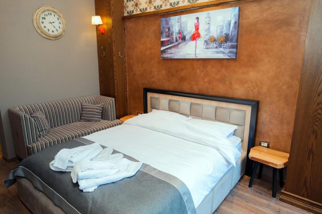 Guest House People Korce Extérieur photo